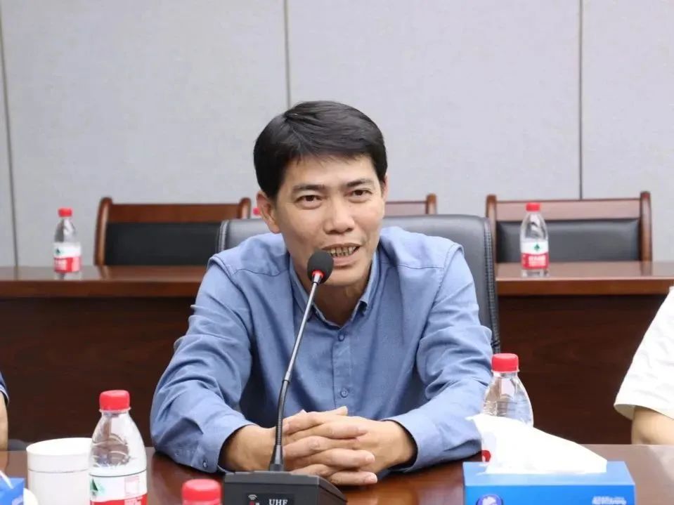1708910504284778.jpg 4名(míng)員(yuan)工(gong)即将启程(cheng)前(qian)往马里 支援Bougouni锂矿建(jian)設(shè)6.jpg