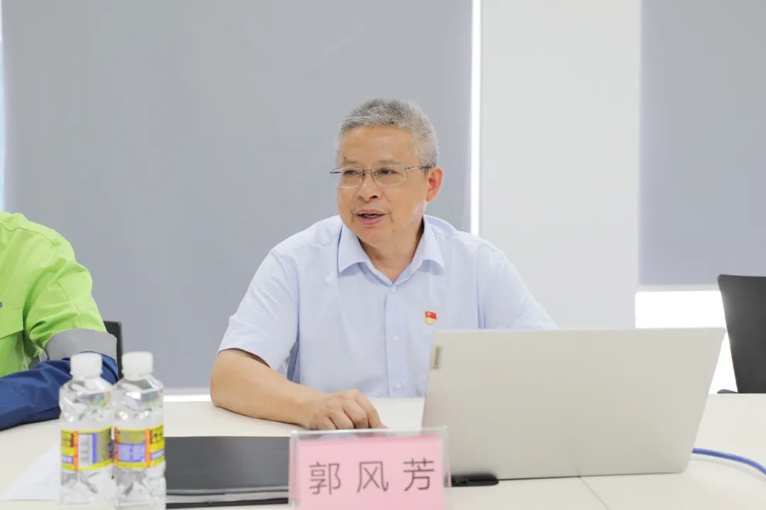 郭风芳到(dao)星之(zhi)海公(gōng)司讲授(shou)主(zhu)题教育專(zhuan)题党课